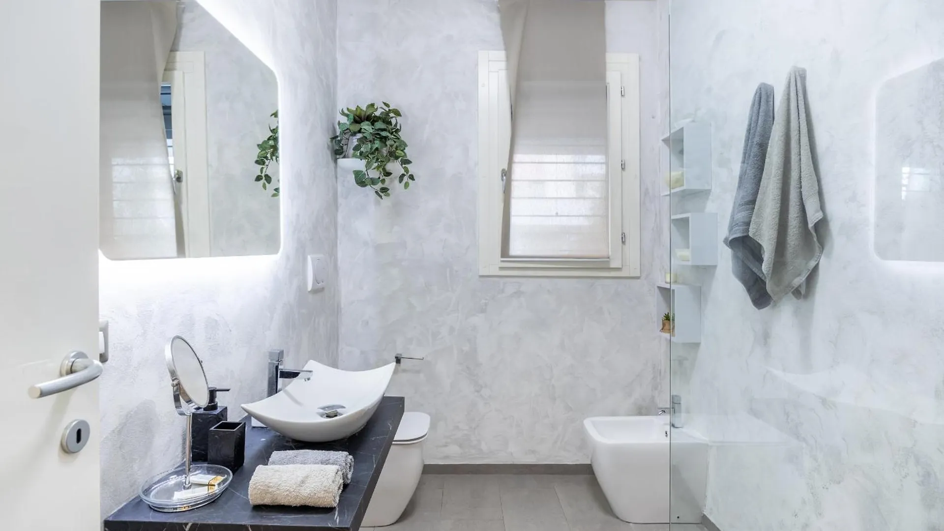 Exclusive Apartment - Milano Santa Giulia Italy
